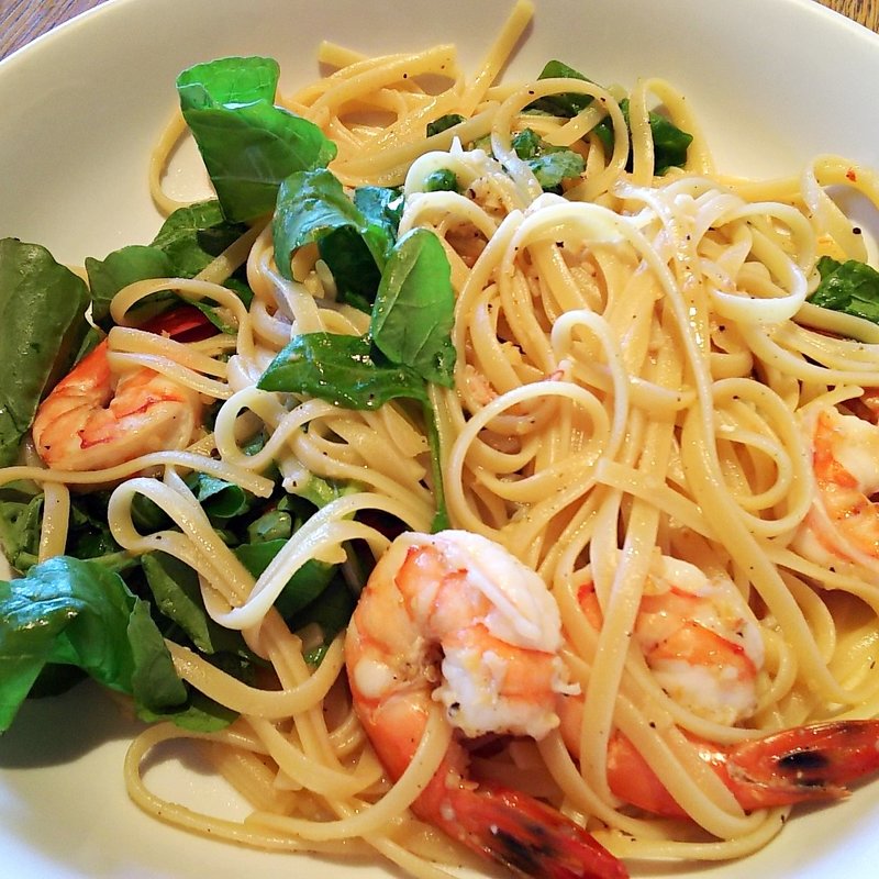 エビ、チリ、ルッコラのリングイーネ(bills)