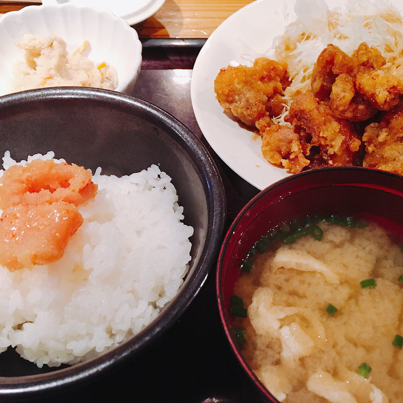 唐揚げ定食(博多もつ鍋やまや エキマルシェ大阪店)