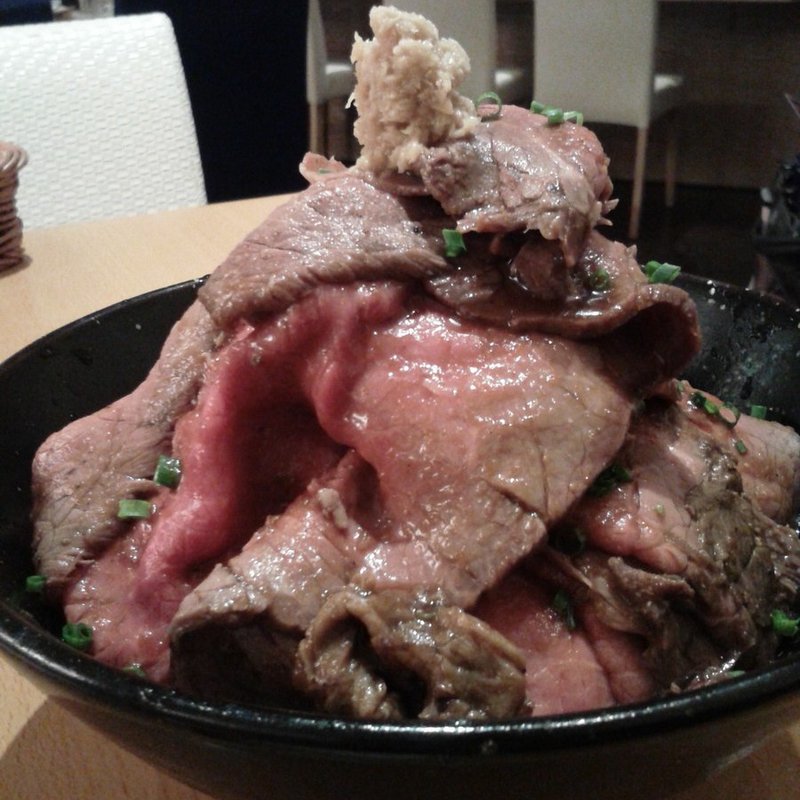 スカイハイローストビーフ丼(JAPAN DINING M （ジャパンダイニングエム）)