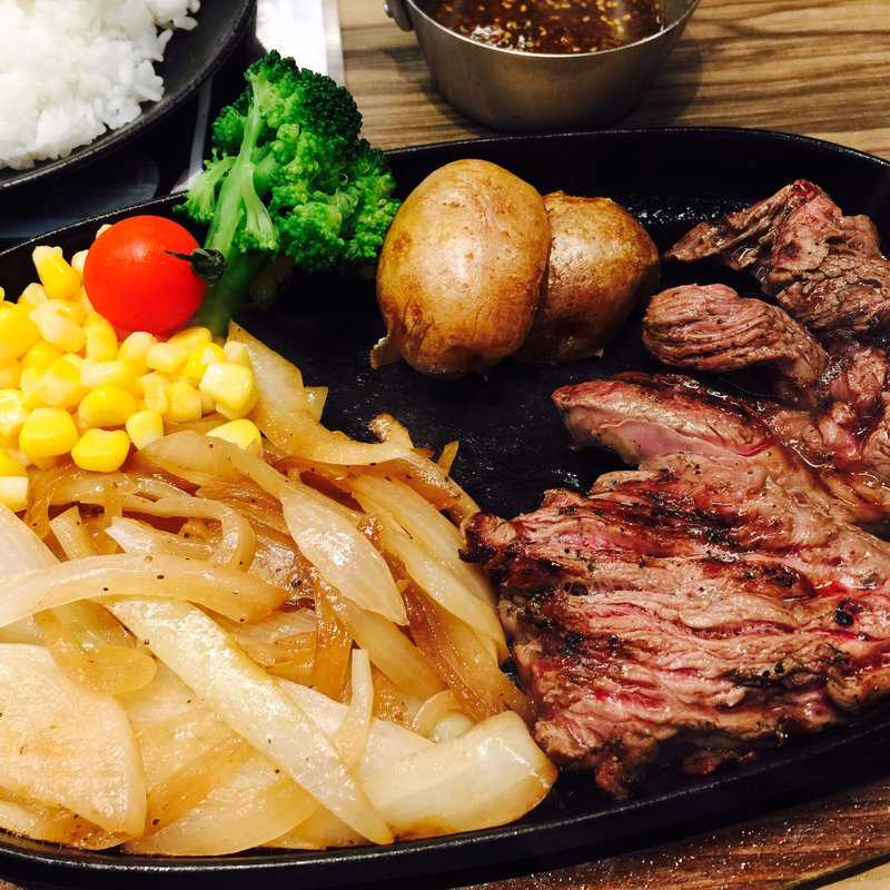 1000円ステーキ(ステーキ屋 暖手 秋葉原本店)