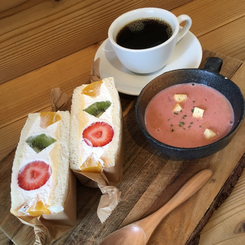 フレッシュフルーツサンドセット(Saturday AND READY)