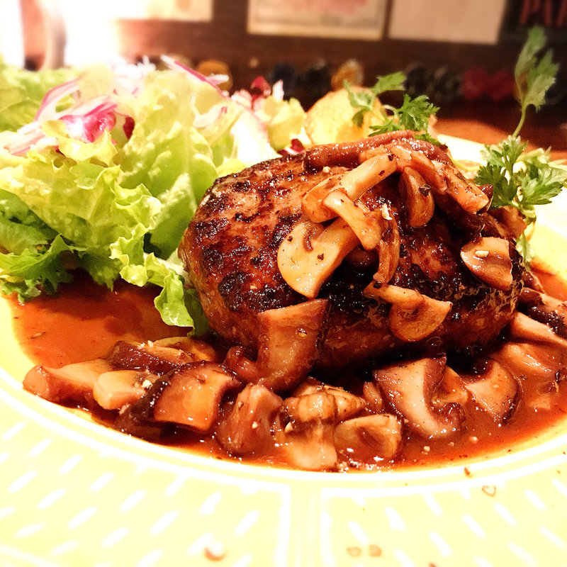 北海道豊西牛のハンバーグ(ビストロ13区 （bistrot13区【旧店名】BISTROT fabrique）)