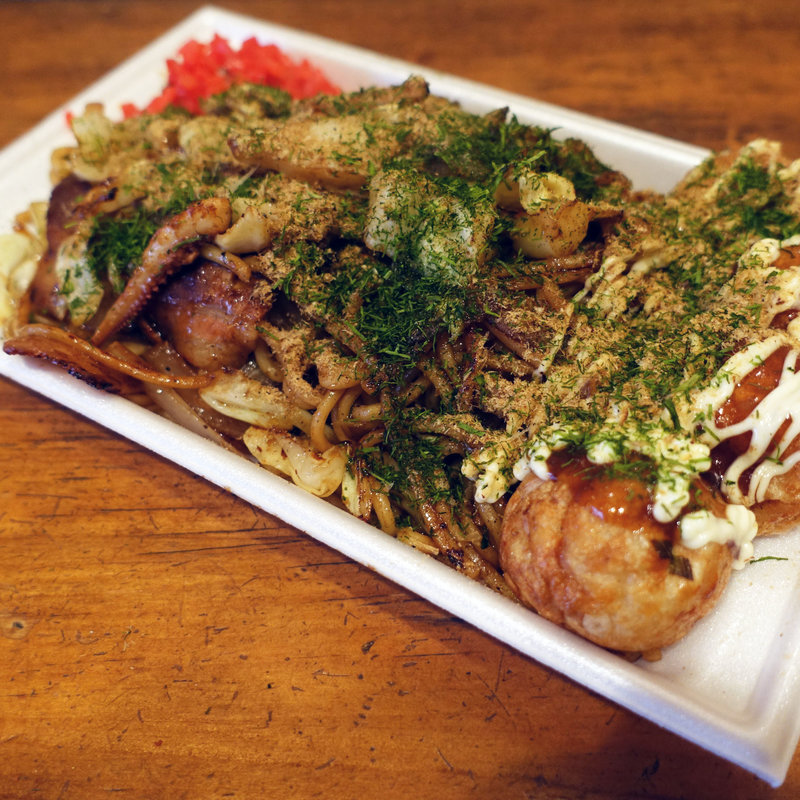 ミックス焼きそば・たこ焼セット(元祖 中なか )