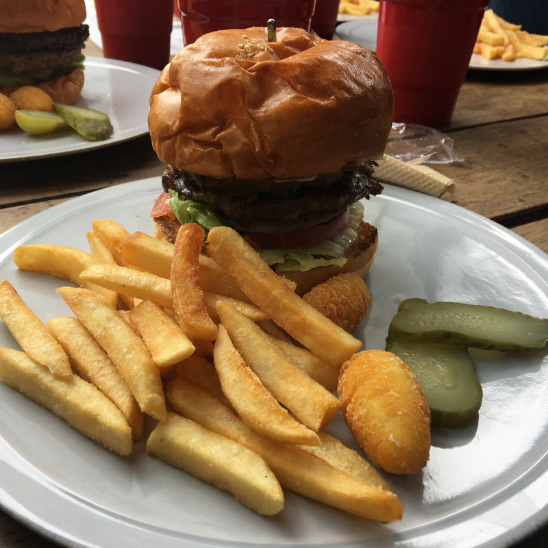 ダブルチーズバーガー(THE BURGERS)