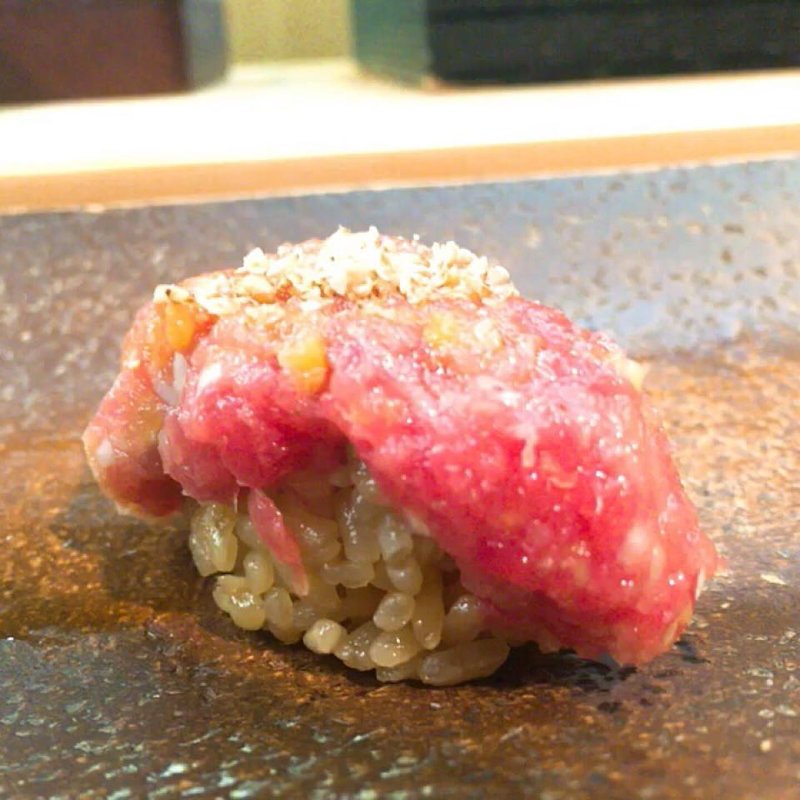 鮪のおはぎ(すし匠)