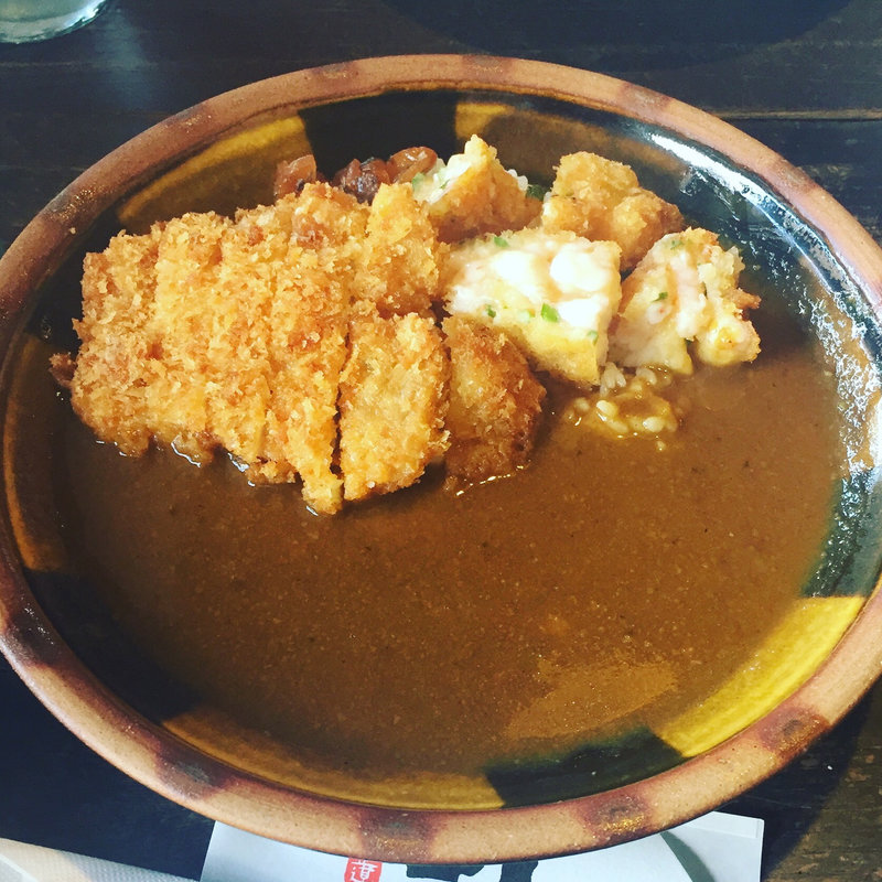 エビ・とんかつカレー(さんはうす )