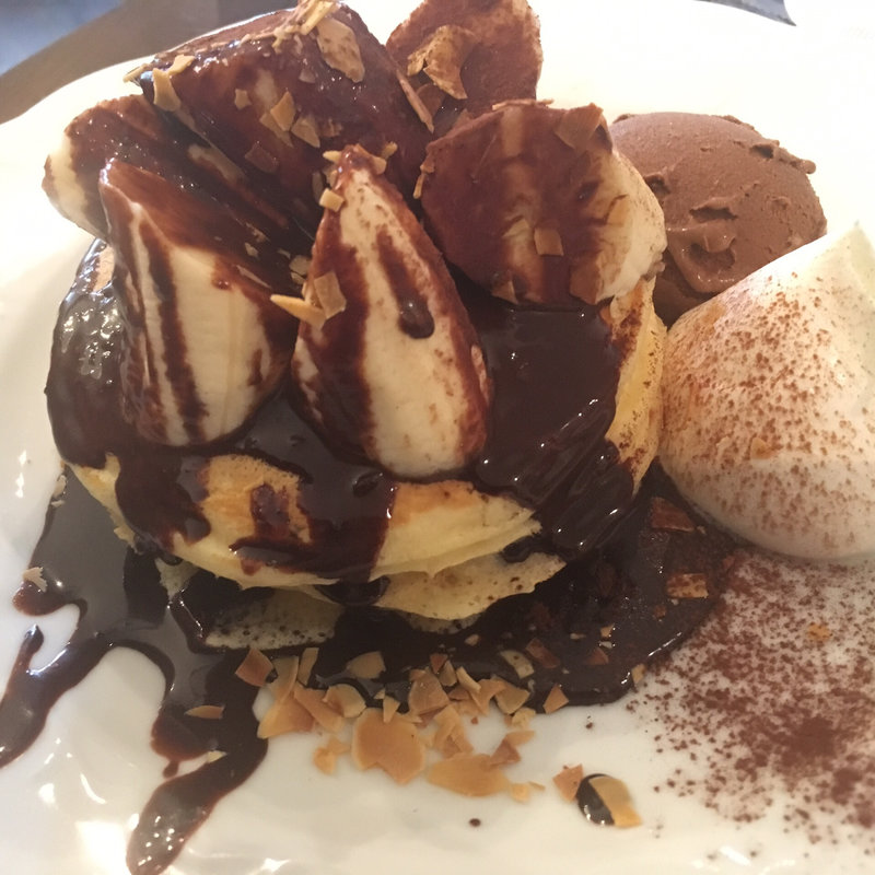 チョコバナナパンケーキ(カフェ アンジェ)