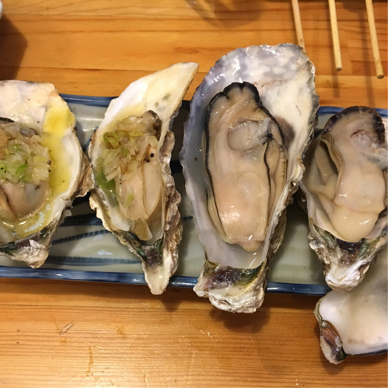 牡蠣のネギバター焼き＆牡蠣焼き(駅前酒場 肴や)