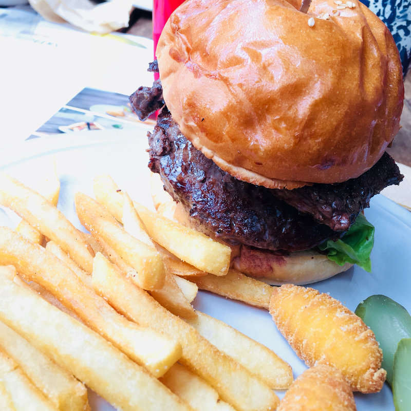 ステーキバーガー(THE BURGERS)