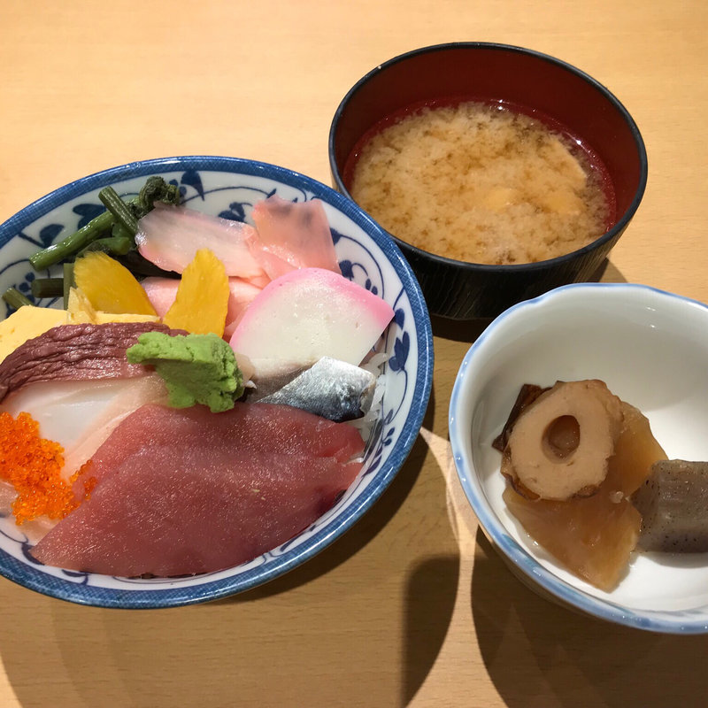 海鮮丼(扇寿司 中央口店)