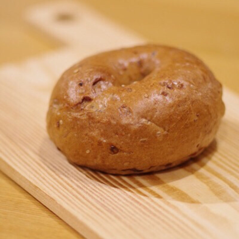 マルチグレイン五穀ベーグル(ポム ド テール)