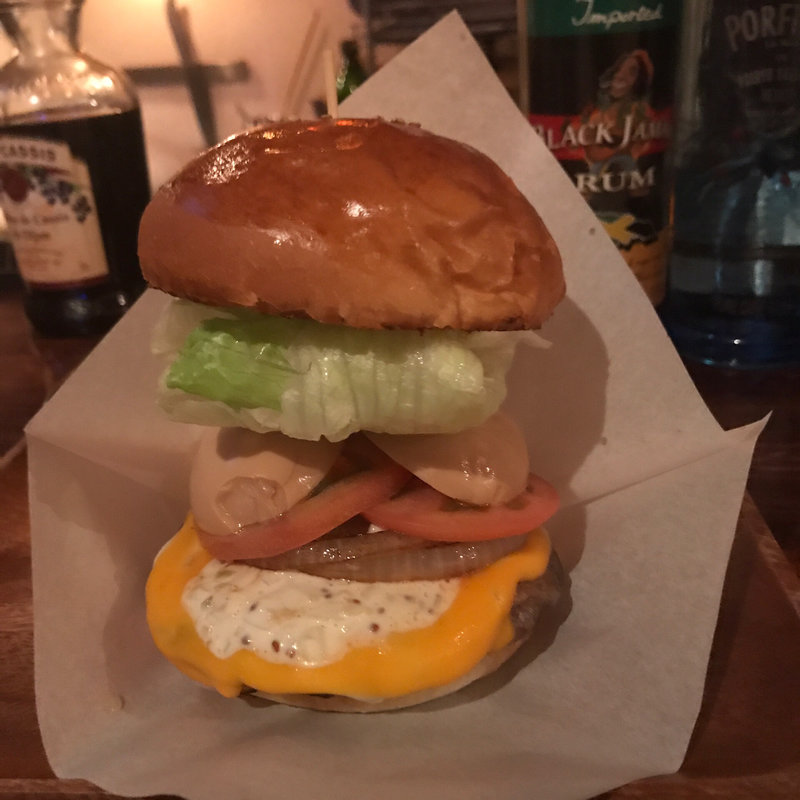 ハンバーガー(バー　ソウルウッド （Bar SOUL WOOD）)