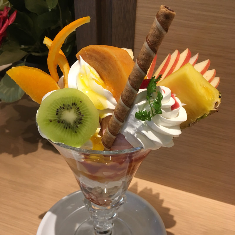 フルーツパフェ(Dining Cafe Senka 福岡空港店)