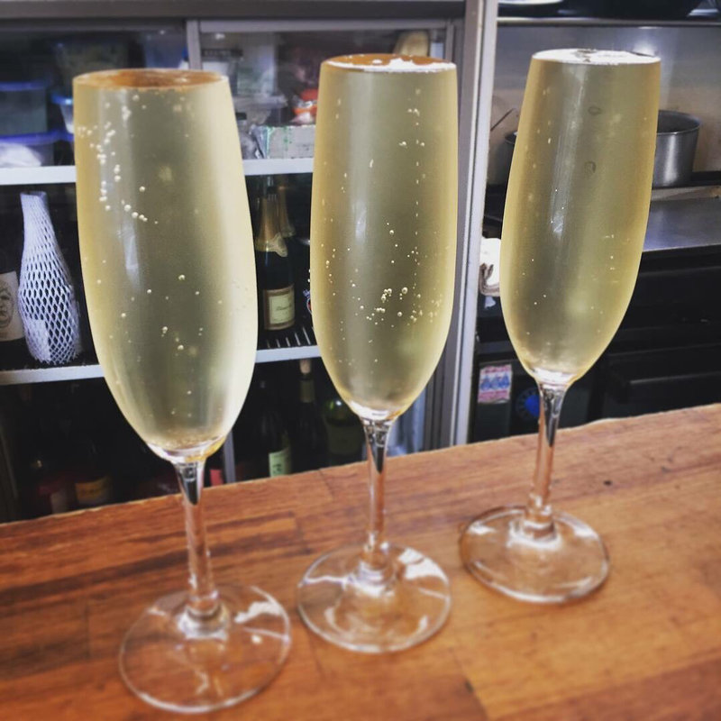 溢れスパークリング(鯖寅果実酒商店)