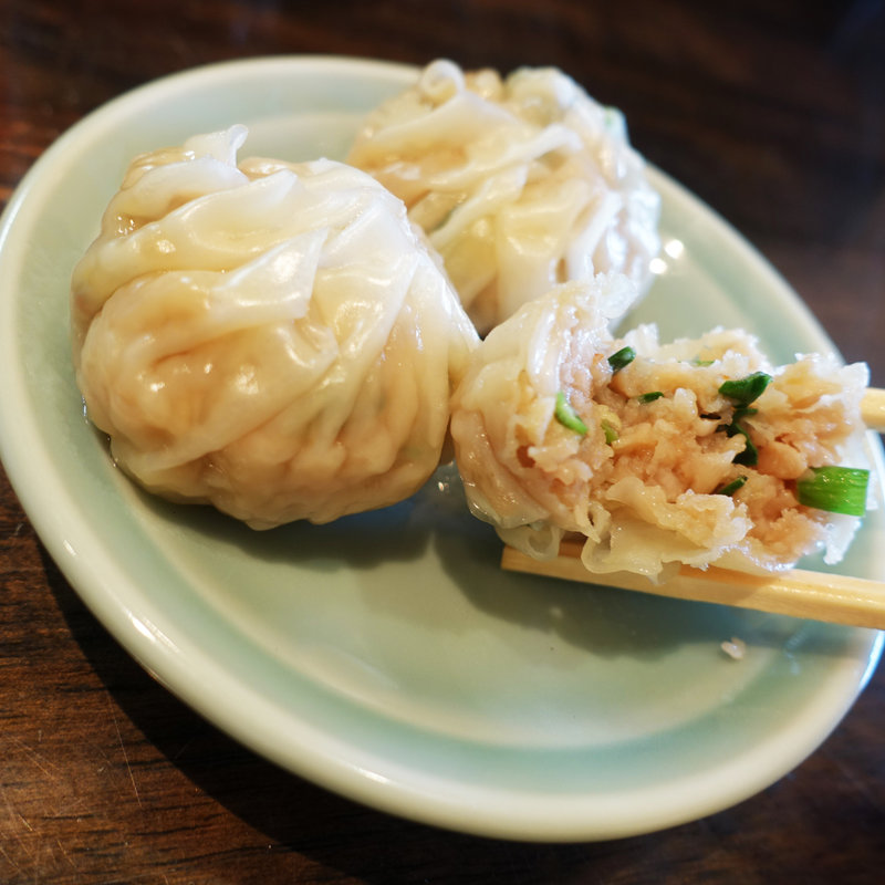 蒸し餃子(CAVOLO)