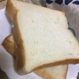 食パン  (パン屋 P-BOX)