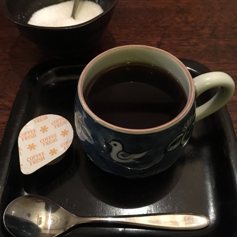 アフター珈琲(器と喫茶 估々)