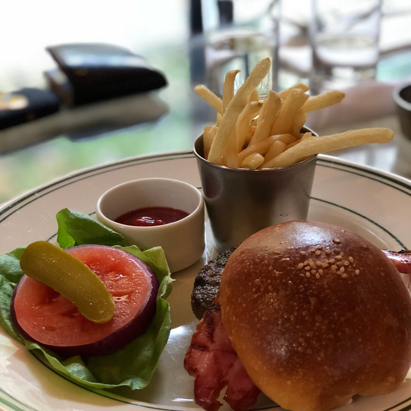 ハンバーガー(HOFF)