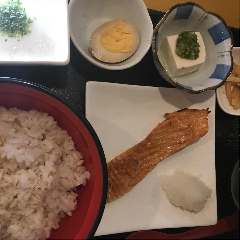 麦飯とハラス(鉄板焼き 璃珠)