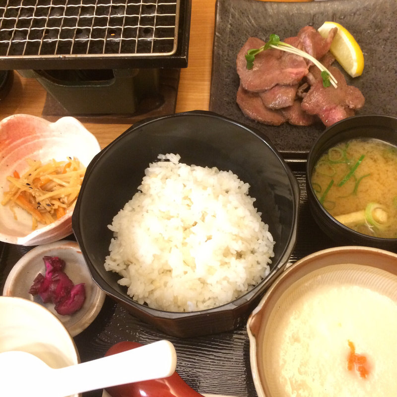 とろろと牛タン塩焼き(とろ麦 戸塚モディ店)