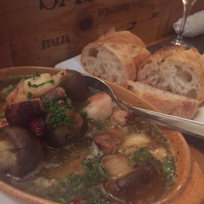 アヒージョ(ビストロマキムシ)