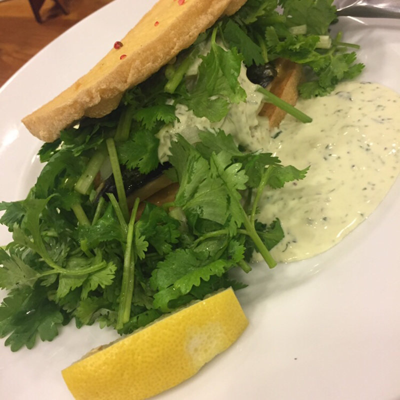 サバサンド(パクチーハウス東京)