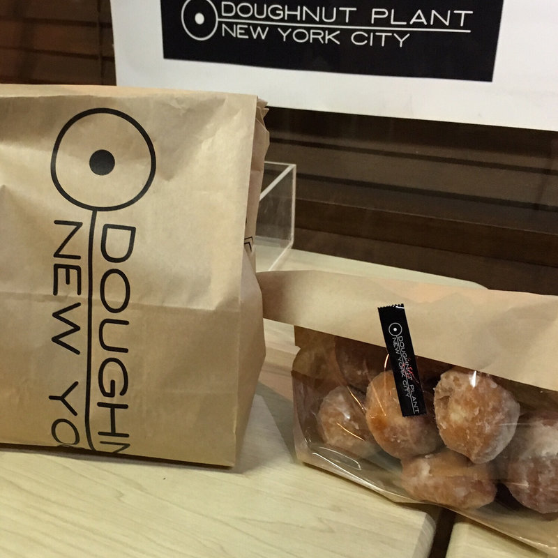 ミニドーナツ(ドーナッツプラント 吉祥寺店兼セントラルキッチン （DOUGHNUT PLANT）)