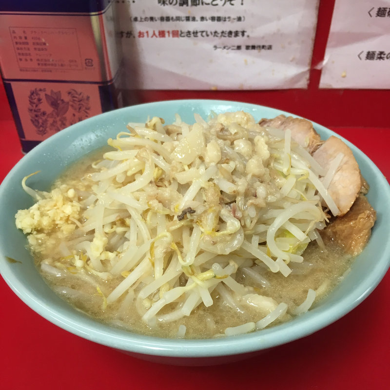 (ラーメン二郎  新宿歌舞伎町店)