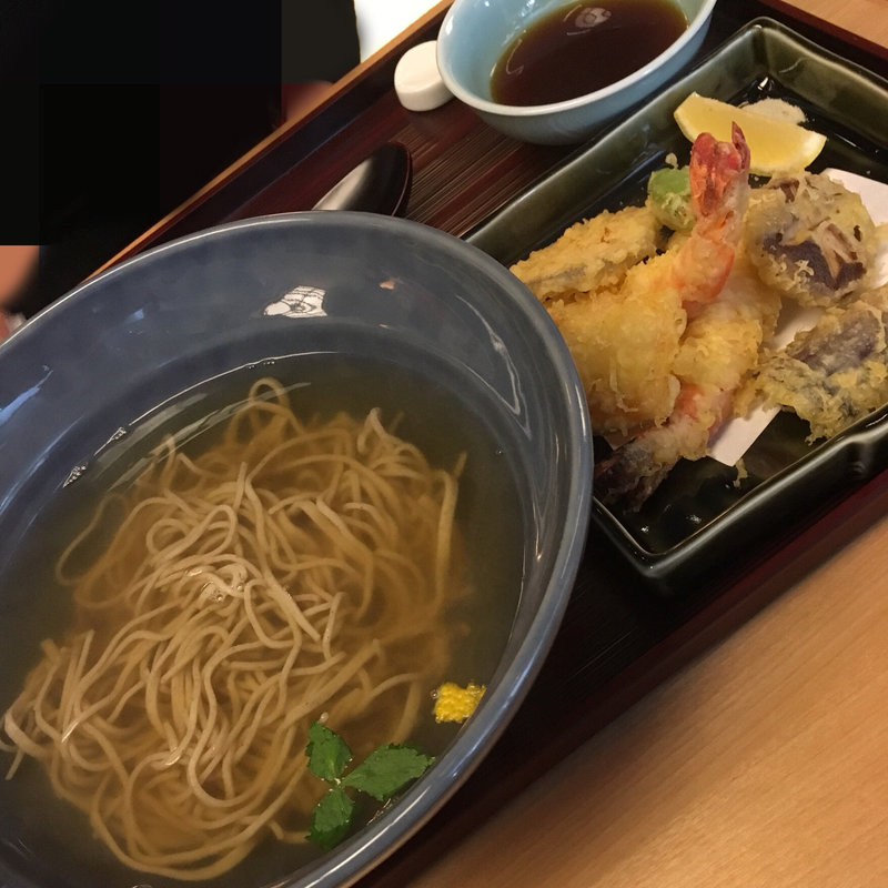 天ぷらのおそば(赤坂茶房)
