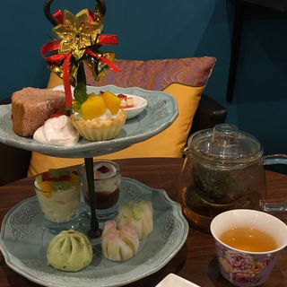 台湾アフタヌーンティー(花ジャスミン茶つき)(china cafe )