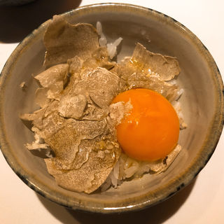 白トリュフの卵かけご飯(マルゴット エ バッチャーレ （Margotto e Baciare）)