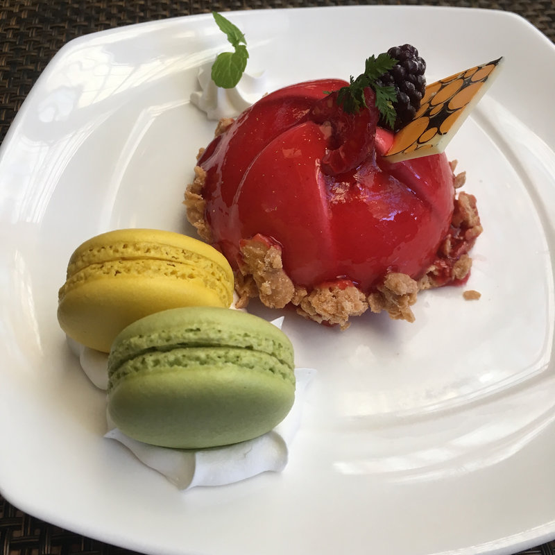 ケーキセット(ヒルトン福岡エグゼクティブラウンジ )