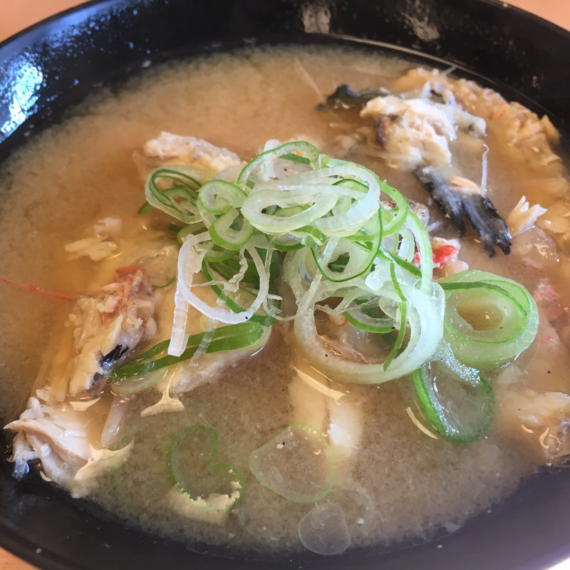 あら汁(地魚回転寿司 丸藤)