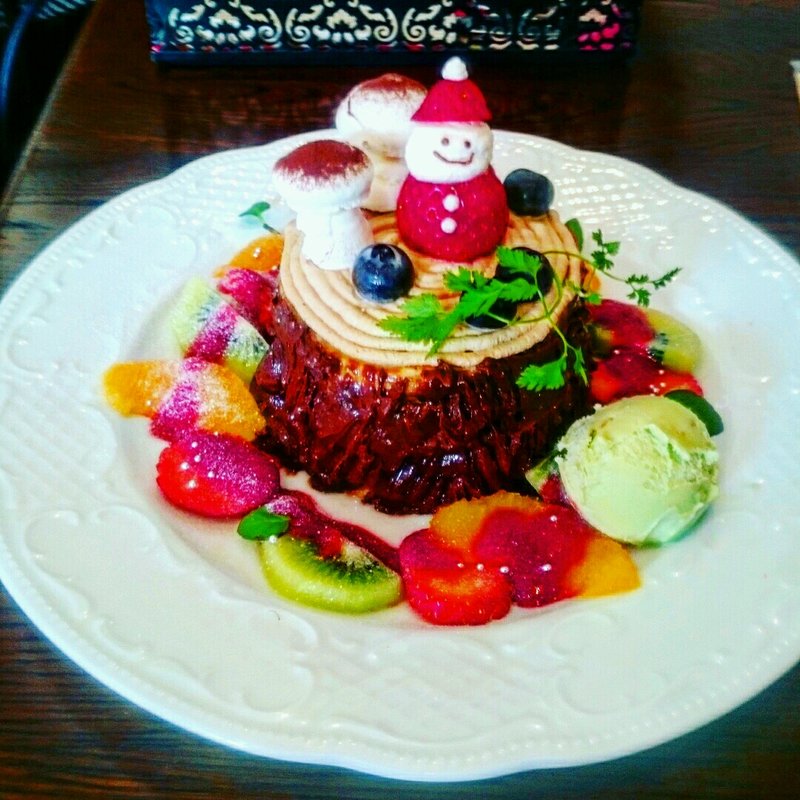 ブッシュドノエルパンケーキ(カフェ アンジェ)