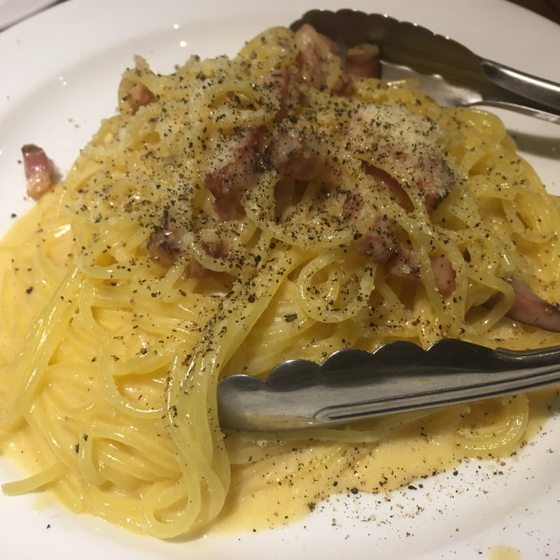 カルボナーラ(キッチンアンドバール BORABORA （ きっちん あんど ばーる ぼらぼら ）)