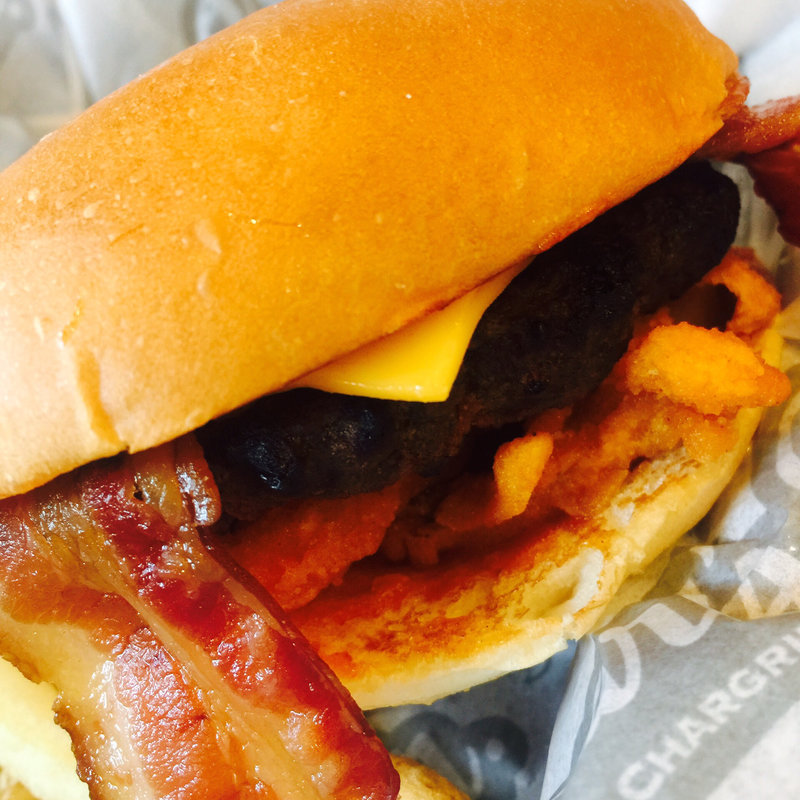 ウエスタンベーコンチーズシックバーガー(カールスジュニア秋葉原中央通りレストラン)