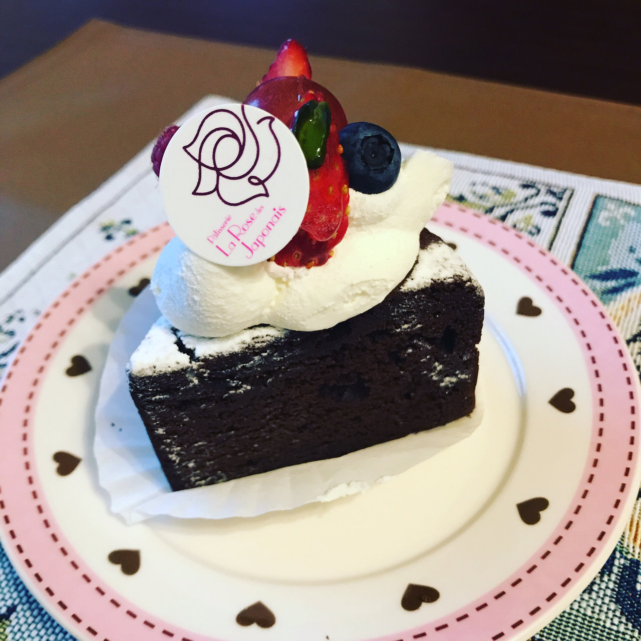 クラシックショコラ ラ ローズ ジャポネ La Rose Des Japonais の口コミ一覧 おいしい一皿が集まるグルメコミュニティサービス Sarah