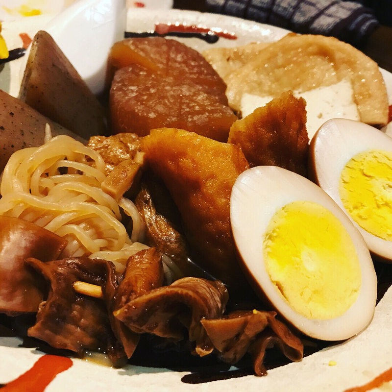 おでん盛り合わせ(あかちょこべ)