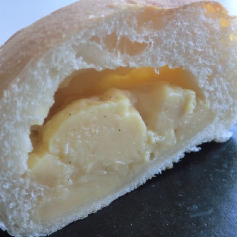 クリームパン(パンとめし屋 コバコ)