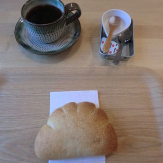 クリームパン(パンとカフェ　しずく)
