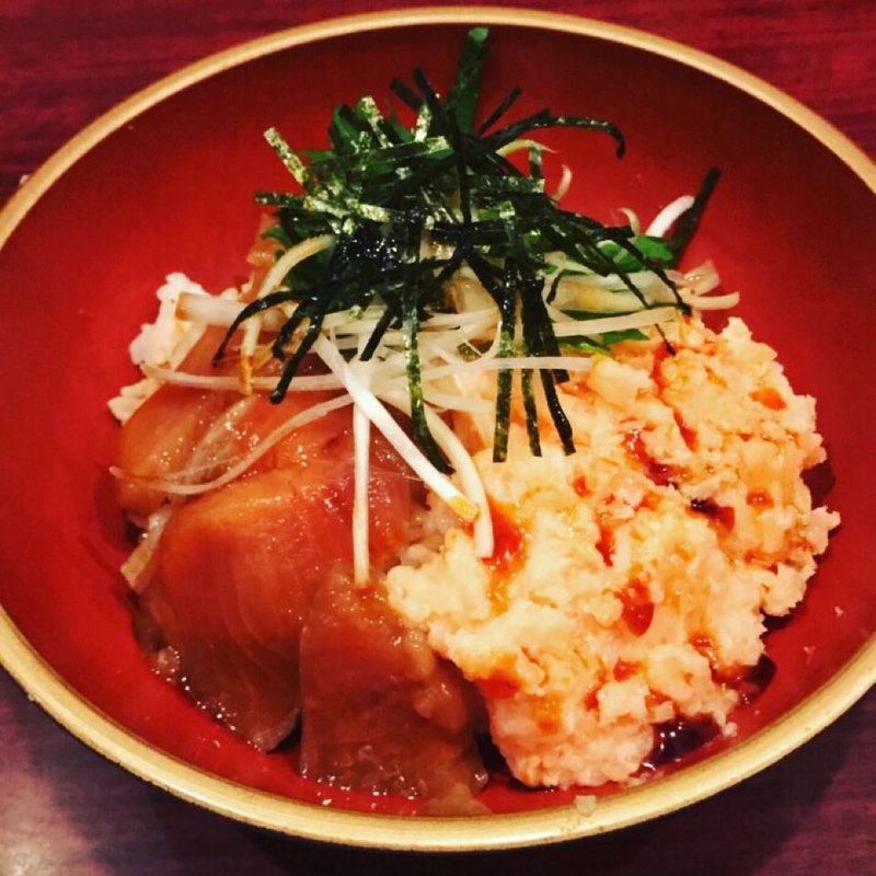 どっぷり漬けのカマトロ丼(北海道らーめん奥原流 久楽 EQUiA北千住店)