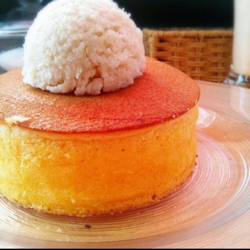 四つ葉クリームチーズ 自家製練乳アイスを添えて(Parlor Vinefru 銀座)