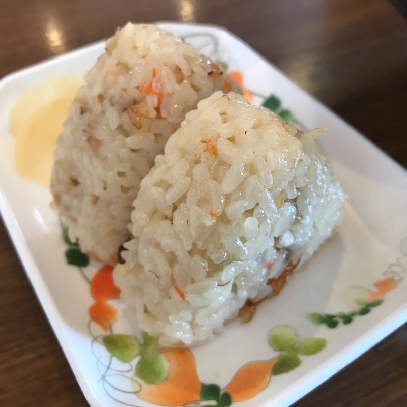 かしわおにぎり（2個）(小麦冶 箱崎本店)