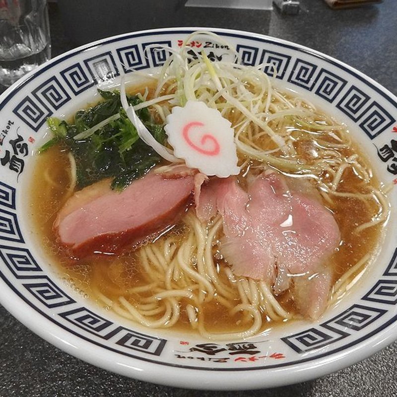 特製あっさり醤油 芳醇鶏香醤油そば(ラーメン而今 中之島フェスティバルプラザ店)