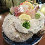 お刺身四種盛り合わせ(すし角打ち しらすくじら 磯貝 イムズ店)