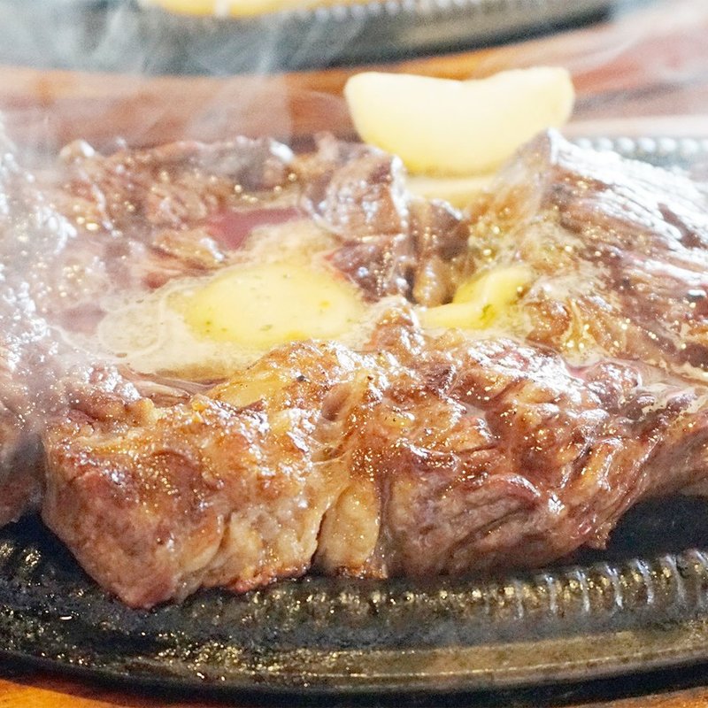 1パウンド(約450g)厚切りロースステーキ(カウボーイ家族 春日店 )