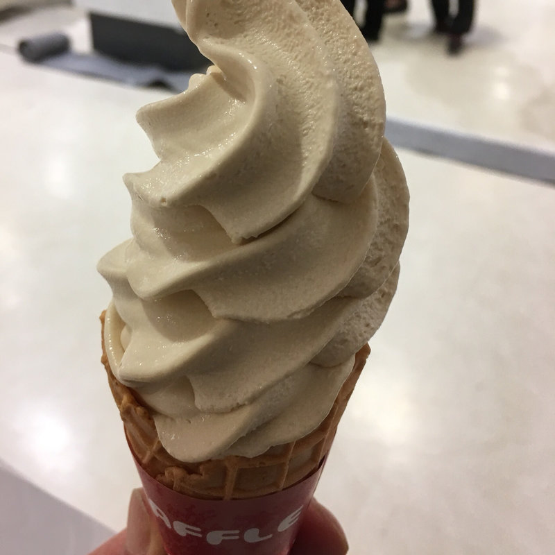 ソフトクリーム(生キャラメル)(レ・ディ・ローマ・プラス ( RE di ROMA plus ))