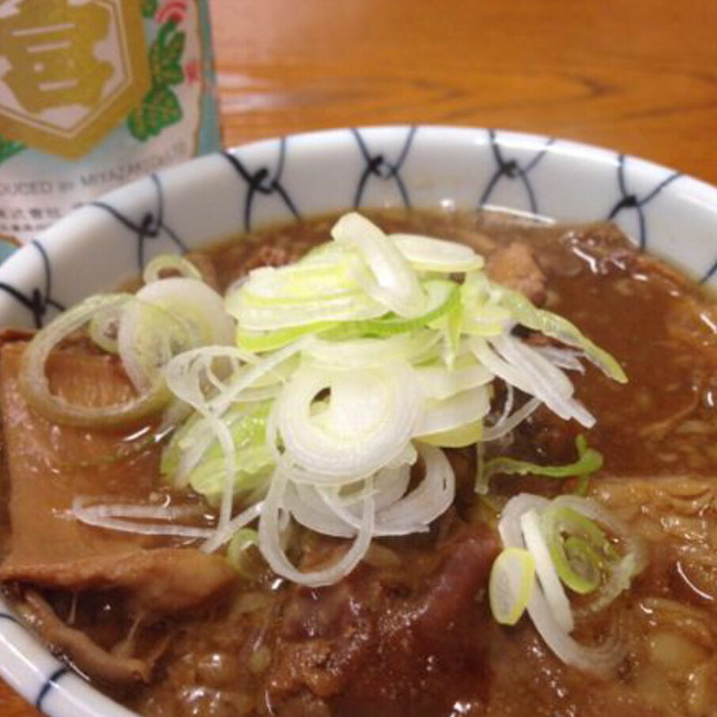 牛煮込み(団だん)