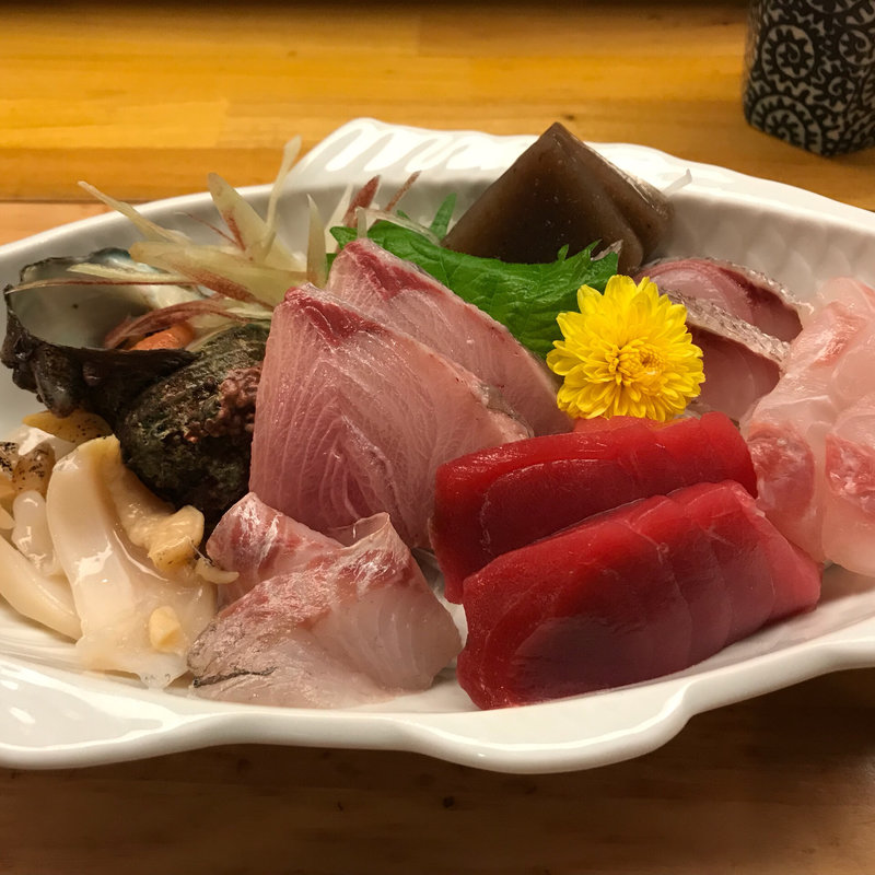 刺身盛り合わせ(割烹 魚仙 （うおせん）)