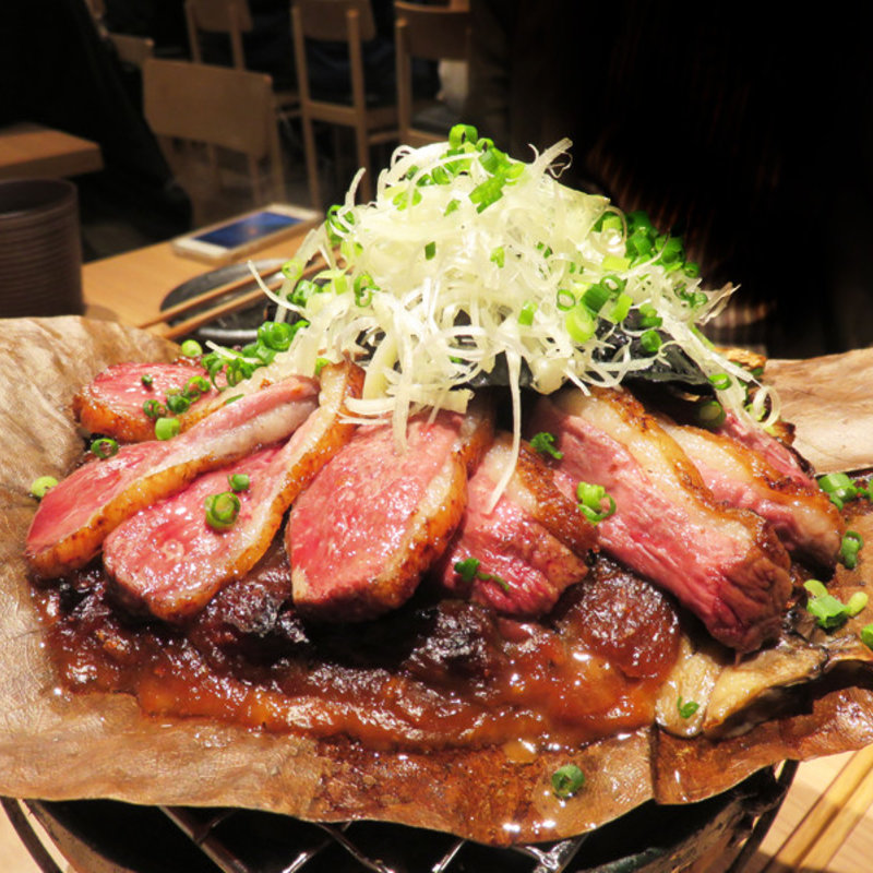 鴨の朴葉味噌焼き(ユルイヤ)